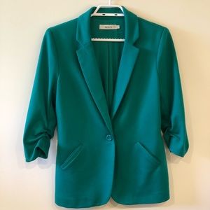 Green jacket 3/4 sleeves